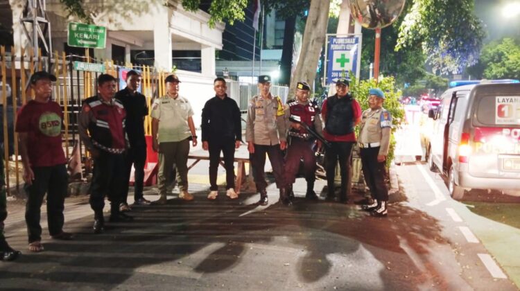 Polisi Gelar Ops Cipta Kondisi dan Patroli Tiga Pilar di Senen untuk Antisipasi Gangguan Kamtibmas