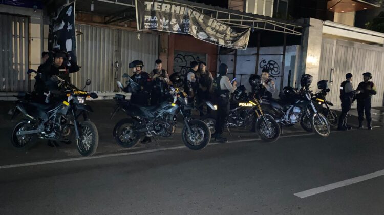 Patroli Brimob dan Perintis Bubarkan Balap Liar di Kawasan Jalan Taman Mini, Sejumlah Remaja Diamankan