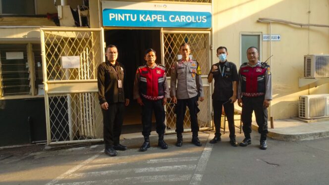 
					Polisi Amankan Ibadah Kenaikan Isa Al Masih di Sejumlah Gereja Wilayah Paseban Senen