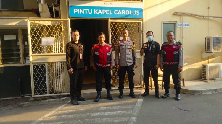 Polisi Amankan Ibadah Kenaikan Isa Al Masih di Sejumlah Gereja Wilayah Paseban Senen