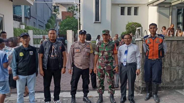 Polisi Amankan Ibadah Kenaikan Yesus Kristus di GKI Kwitang, Ratusan Jemaat Hadir