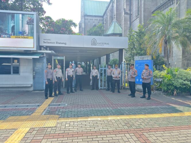 
					Polres Jakpus Pastikan Ibadah Kenaikan Yesus Kristus Aman, Ratusan Gereja Dijaga