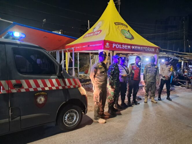 
					Patroli Cipta Kondisi Kemayoran Bergerak Menyisir Titik Rawan Demi Rasa Aman Masyarakat