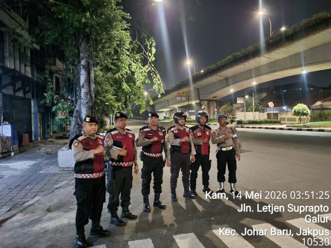
					Patroli Cipta Kondisi, Polsek Johar Baru Antisipasi Guantibmas dan Tawuran Warga