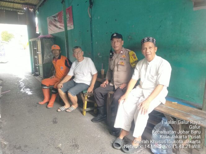 
					Bhabinkamtibmas Galur Sambang Warga RW 03, Perkuat Cooling System dan Imbauan Kamtibmas