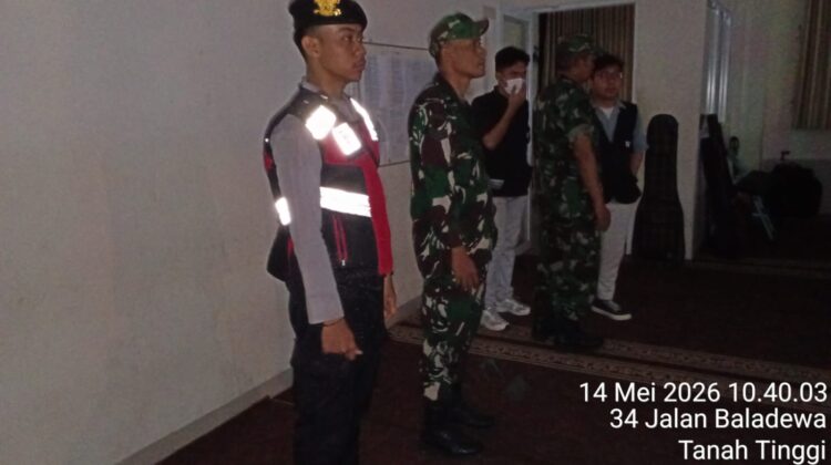 Pengamanan Humanis Polisi Warnai Perayaan Kenaikan Isa Almasih di Gereja GPI Narwastu Talenta