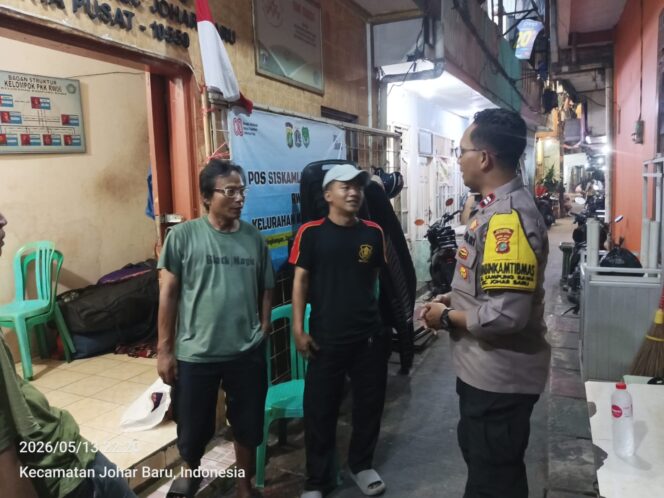 
					Hadirkan Rasa Aman, Polisi Rutin Kontrol Poskamling di Wilayah Kampung Rawa
