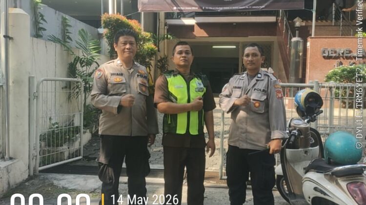 Polisi Hadir Jaga Kekhusyukan Ibadah Kenaikan Isa Almasih di Gereja Bethel Menteng