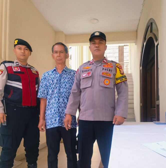 
					Polsek Metro Tanah Abang Amankan Perayaan Hari Kenaikan Yesus Kristus di GPIB Anugrah Benhil