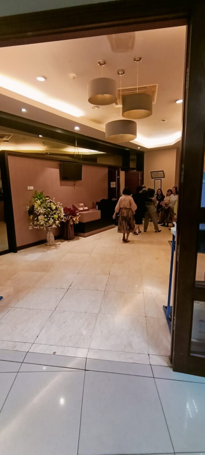 
					Polri Hadir Berikan Rasa Aman bagi Jemaat Gereja Diaspora Thamrin City
