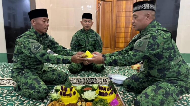 Doa Bersama dan Renungan Suci Warnai HUT ke-66 Yonif 320 Kostrad
