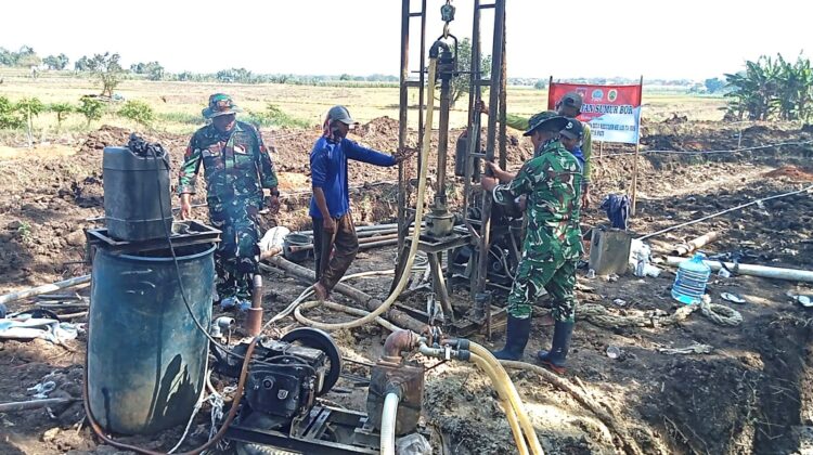 Pengeboran Terakhir di Titik 5, Satgas TMMD Reguler 128 Dekat Dengan Lokasi Warga