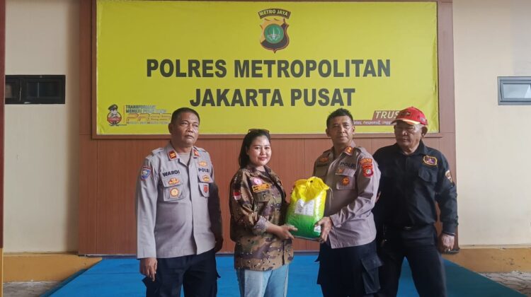 Polres Jakpus Gelar Jumat Berkah, 365 Paket Sembako Dibagikan untuk Unsur Sabuk Kamtibmas