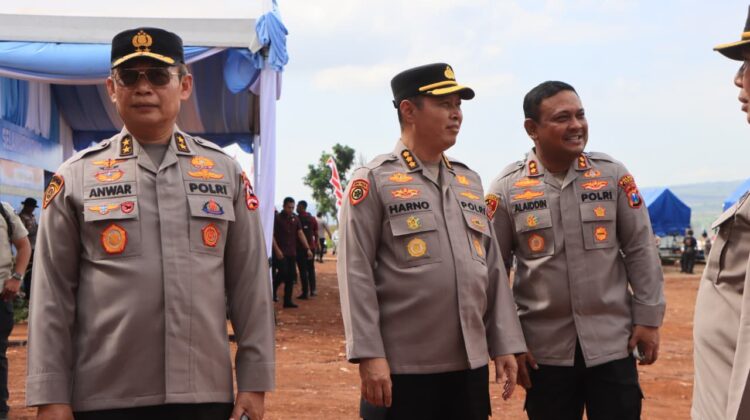 Respon Cepat Polsek Metro Menteng Kembalikan Ponsel Warga Negara Polandia Korban Jambret dalam 24 Jam