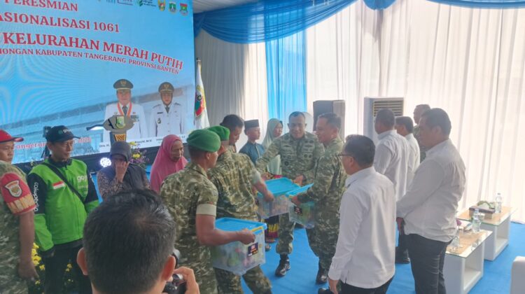 Kasdam Jaya didampingi Danrem 052/Wkr Hadiri Operasionalisasi 1.061 Koperasi Merah Putih di KMP Ciakar