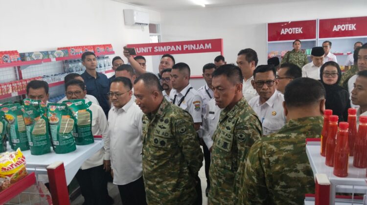 Optimalkan Ekonomi Desa, Dandim 0510/Trs Hadiri Peresmian Serentak KDKMP oleh Presiden RI