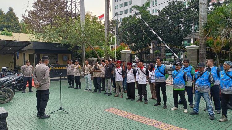 Wakapolsek Sawah Besar Pimpin Apel Sabuk Kamtibmas dan Jumat Berkah Bersama Potensi Masyarakat