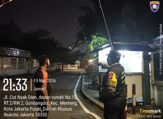 
					Patroli Malam Ditingkatkan, Bhabinkamtibmas Gondangdia Sambangi Satkamling