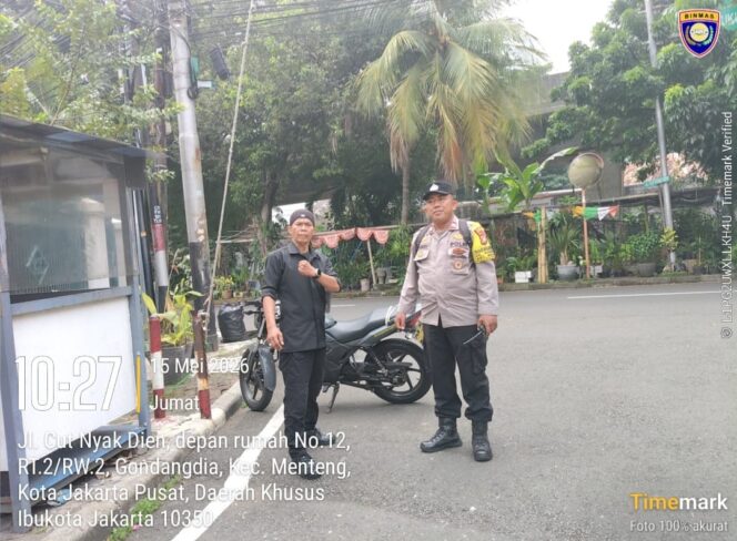 
					Bhabinkamtibmas Gondangdia Perkuat Satkamling Demi Keamanan Warga