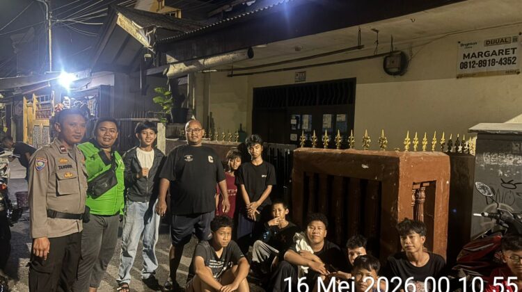 Humanis dan Dialogis, Patroli Satkamling Polisi Pererat Kedekatan dengan Warga