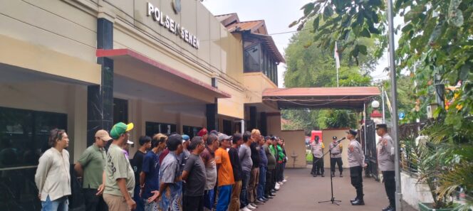 
					Polsek Senen Gelar Jumat Berkah dan Apel Sabuk Kamtibmas, Perkuat Sinergi Warga Jaga Jakarta