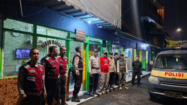 Patroli Gabungan Tiga Pilar, Polsek Senen Antisipasi Gangguan Kamtibmas di Sejumlah Titik Rawan
