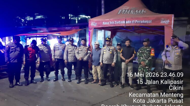 Kapolsek Metro Menteng Turun Langsung Pimpin Patroli Perbatasan Kwitang Kalipasir