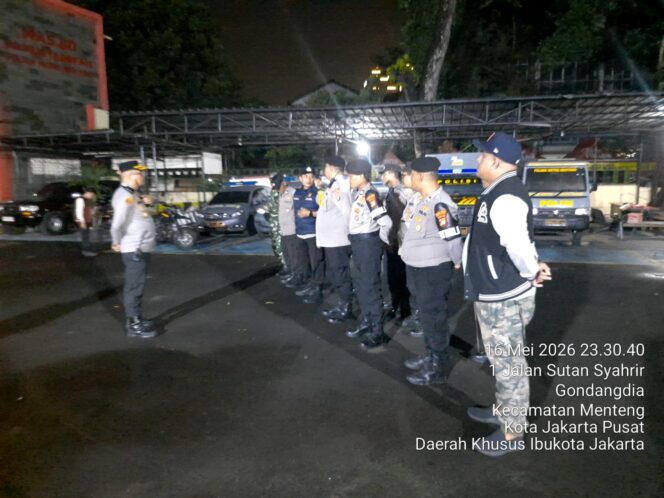 
					Kapolsek Metro Menteng Pimpin Apel Patroli Cipkon, Polsek Metro Menteng Siaga Jaga Kondusivitas Malam Libur