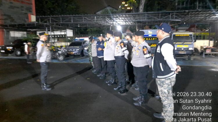 Kapolsek Metro Menteng Pimpin Apel Patroli Cipkon, Polsek Metro Menteng Siaga Jaga Kondusivitas Malam Libur