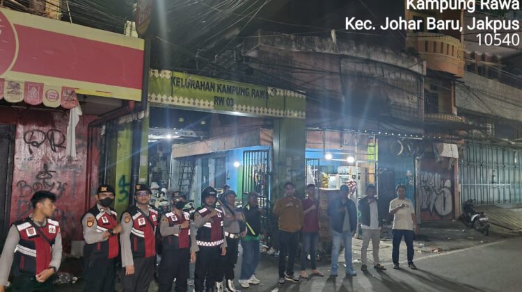 Patroli Cipta Kondisi, Polsek Johar Baru Antisipasi Gangguan Kamtibmas Dini Hari