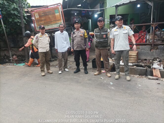 
					Tiga Pilar Johar Baru Tertibkan Aktivitas PKL Pasar Gembrong Secara Humanis