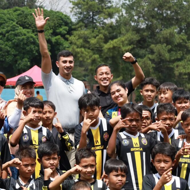 
					Danyonif 330 Kostrad Buka Turnamen Sepak Bola Kujang Cup 2026