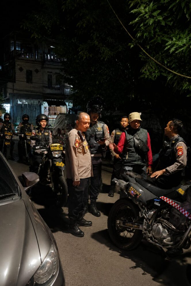 
					Penjagaan Dan Patroli Jelang Subuh Polsek Sawah Besar Perkuat Pencegahan Tawuran dan Kejahatan Jalanan