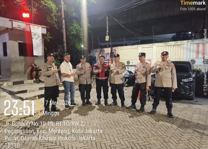
					Polsek Metro Menteng Sisir Jalan Bonang Pegangsaan, Patroli Malam Ditingkatkan Demi Keamanan Warga