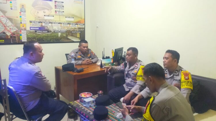 Unit Binmas Polsek Senen Gelar Anev, Tekankan Deteksi Dini Tawuran dan Penyalahgunaan Narkoba