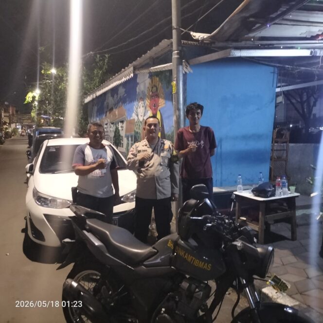 
					Sambang Satkamling Menteng Tenggulun, Bhabinkamtibmas dan FKDM Perkuat Keamanan Wilayah