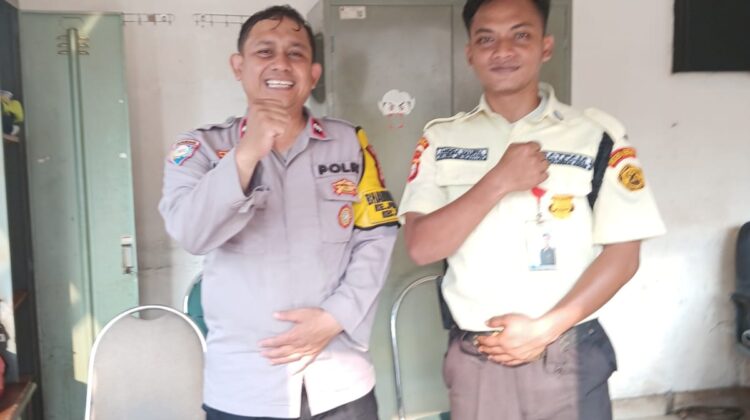 Bhabinkamtibmas Pegangsaan Perkuat Keamanan Kantor ESDM Lewat Patroli Dialogis