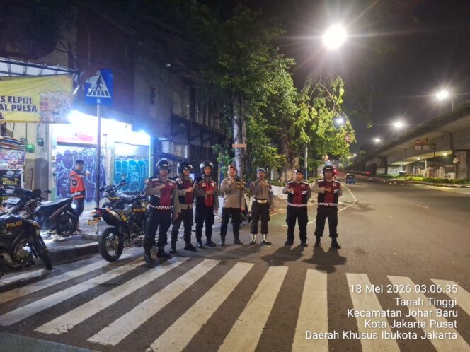 
					Sisir Titik Rawan Dini Hari, Patroli Cipta Kondisi Polsek Johar Baru Cegah Tawuran dan Gangguan Kamtibmas
