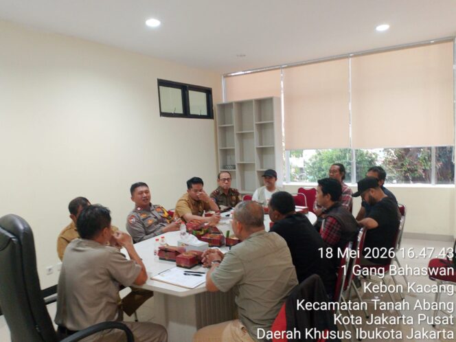 
					Sinergitas Tiga Pilar dan FKDM Kelurahan Kebon Kacang Tingkatkan Deteksi Dini Serta Cegah Tawuran Remaja
