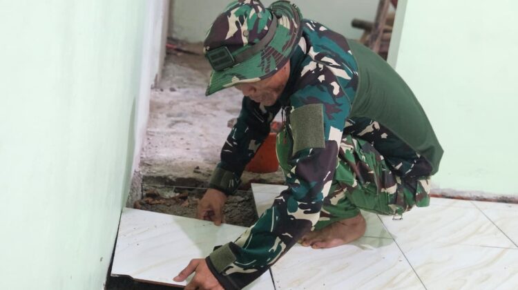 Pantang Pulang Sebelum Rampung, Satgas TMMD Ke 128 Kodim 0507/Bekasi Lembur Bangun Rutilahu