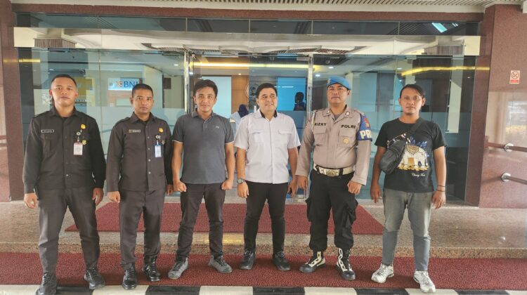 Polsek Metro Tanah Abang Pastikan Aksi Unras di PPKGBK Berjalan Aman dan Terkendali