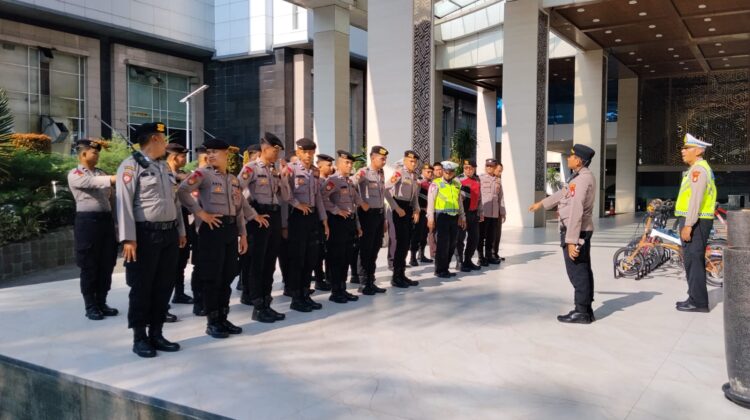 Polsek Metro Tanah Abang Gelar Pengamanan Aksi Unjuk Rasa di Kemendiktisaintek