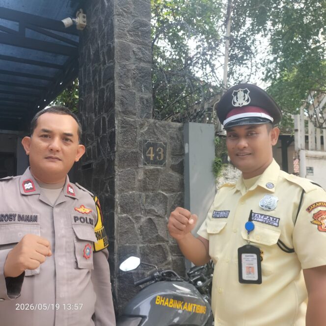 
					Bhabinkamtibmas Menteng Sambangi Rumah Dinas BI, Perkuat Pengamanan Lingkungan