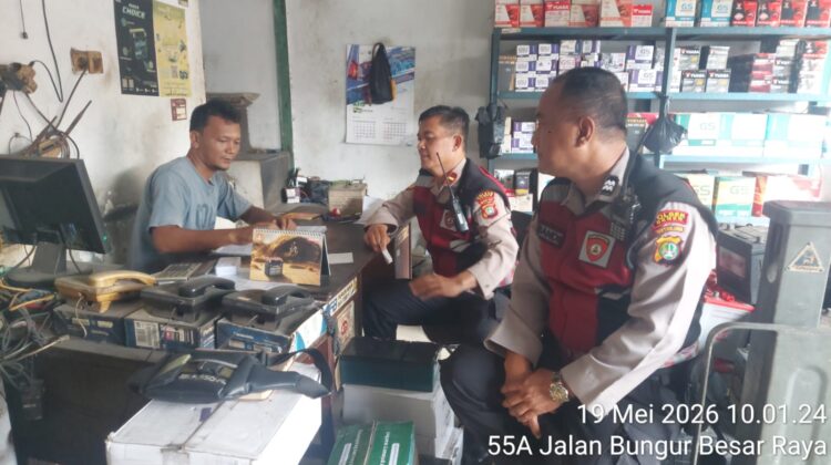 Patroli Dialogis Samapta Polsek Senen Sambangi Pedagang dan Pelaku Usaha di Bungur