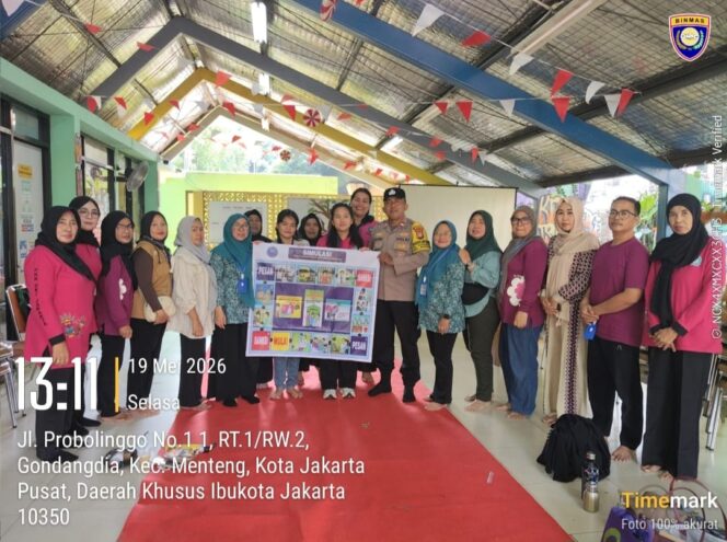 
					Cegah Penyalahgunaan Narkoba, Bhabinkamtibmas Gondangdia Kawal Simulasi Edukasi PKK di RPTRA Gondangdia