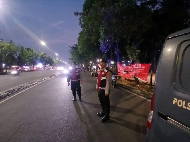 
					Patroli Sore Polsek Kemayoran, Menjaga Jalanan Tetap Aman dari Tawuran dan Kejahatan