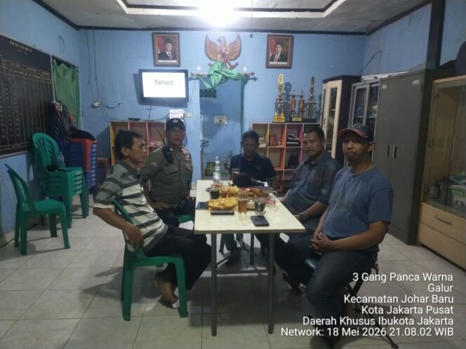 
					Hidupkan Pos Kamling, Polisi dan Ketua RT RW 05 Galur Perkuat Sinergi Jaga Lingkungan
