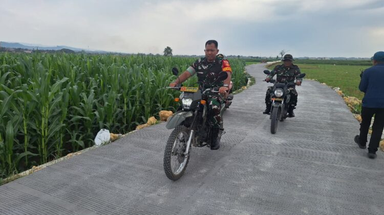 Dansatgas TMMD Apresiasi Gotong Royong Warga dalam Pembangunan Jalan Beton