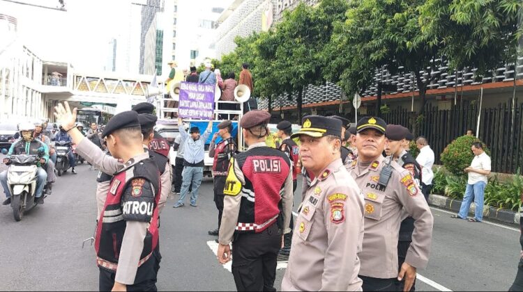 Polsek Metro Menteng Siaga Amankan Aksi Unras di Kantor Bawaslu RI