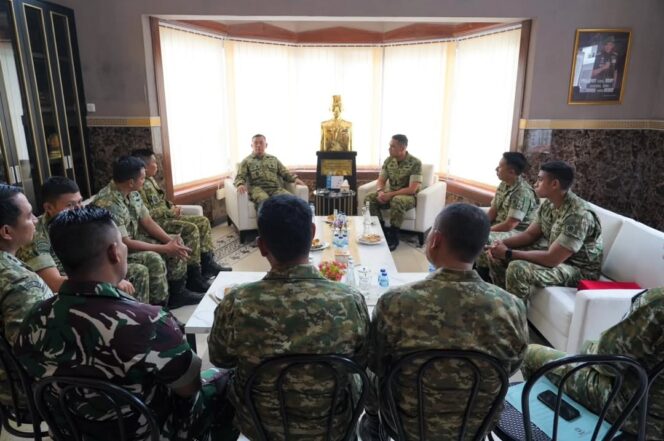 
					Danbrigif 18/Trisula Silaturahmi ke Korem 083/BDJ, Perkuat Soliditas Antar Satuan